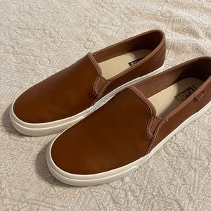 Keds leather sneakers. Size 8.5